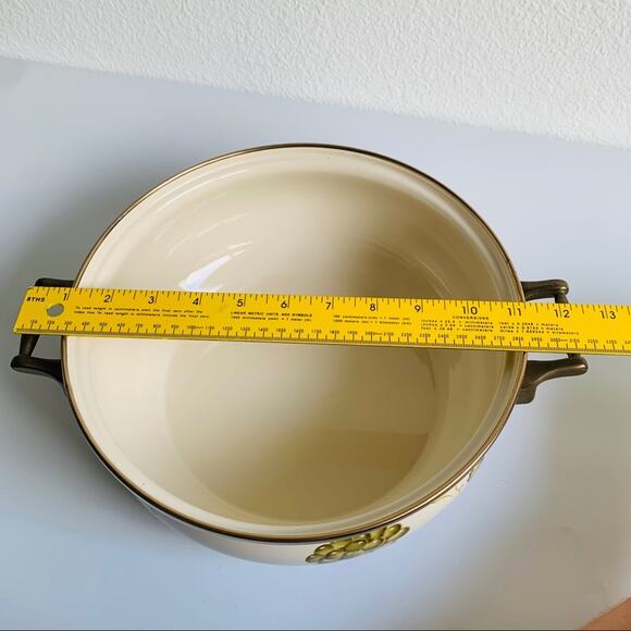 Vintage Villa Grande Porcelain Enamel Covered Pot - Picture 13 of 13